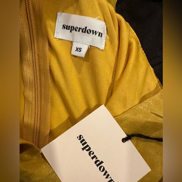 NWT superdown jasmine buckle dress marigold yellow - Picture 4 of 6